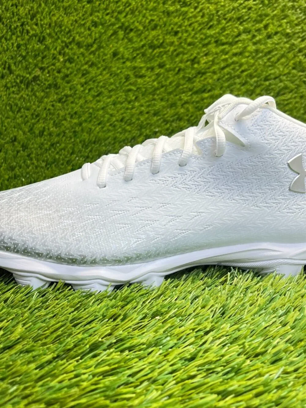 Under Armour Spotlight Fran RM 4.0 Mens Size 11.5 White‎ Running Football Cleats